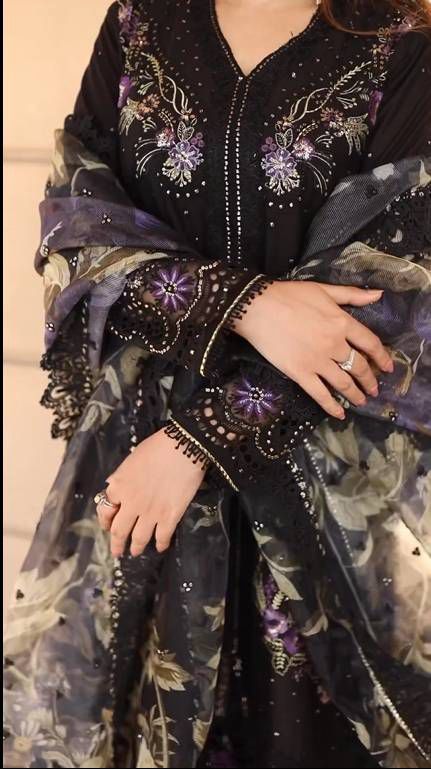 MUSHQ β Elegant Premium Silk 3 Piece Suit