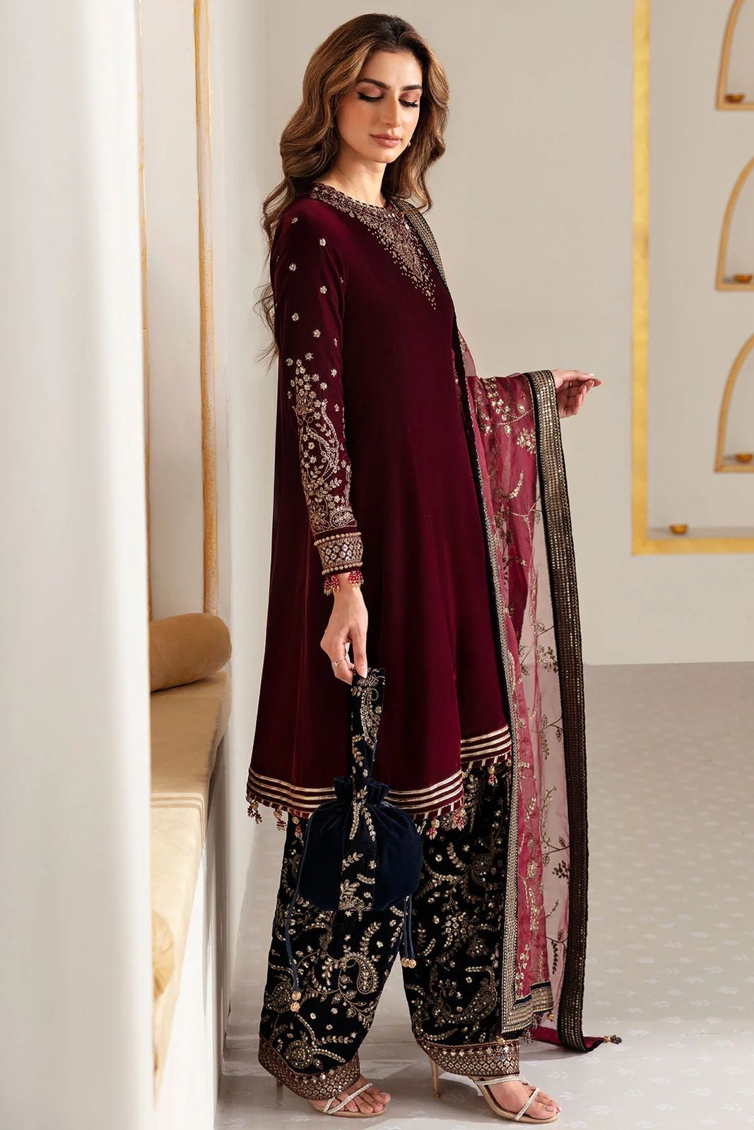 JAZMIN – Luxury 3 Pc Winter Velvet Suit
