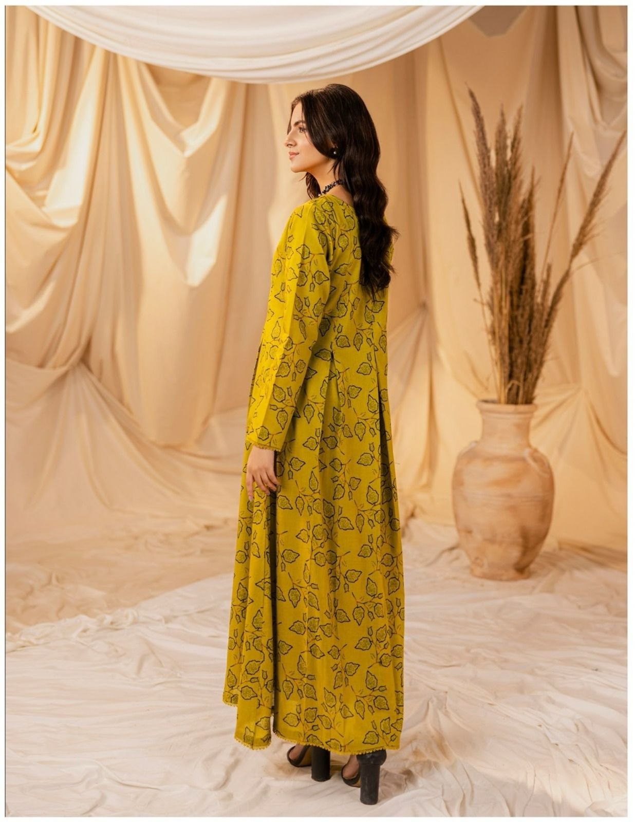 SURI by ORANG β 2 Pc Swiss Lawn Summer Suit