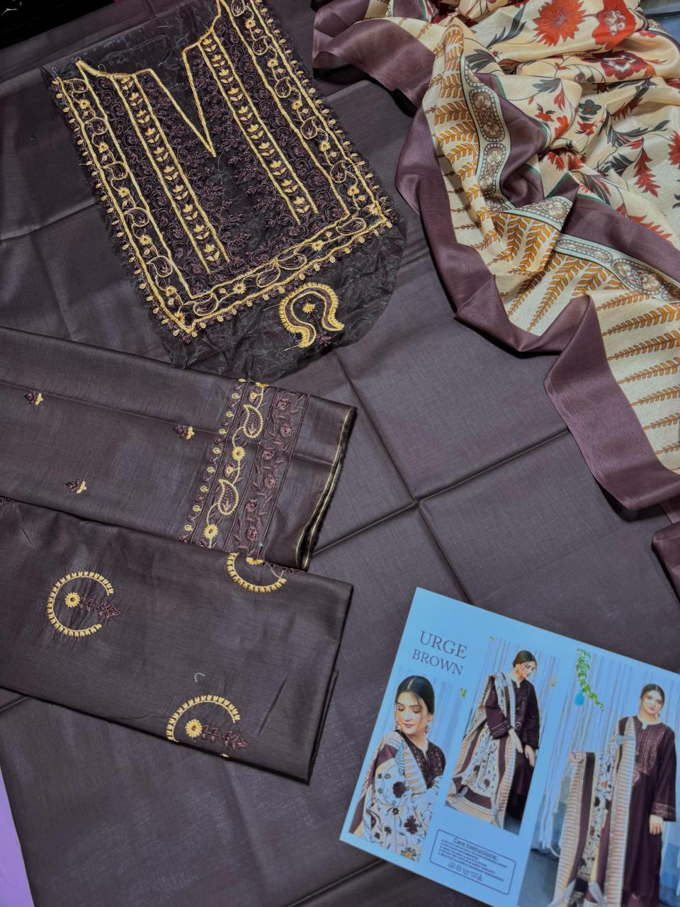 URGE – Elegant 3 Pc Embroidered Lawn Suit