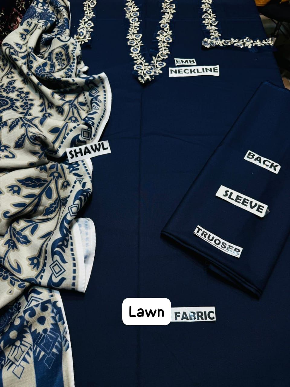AISLING – Elegant 3-Piece Embroidered Lawn Suit