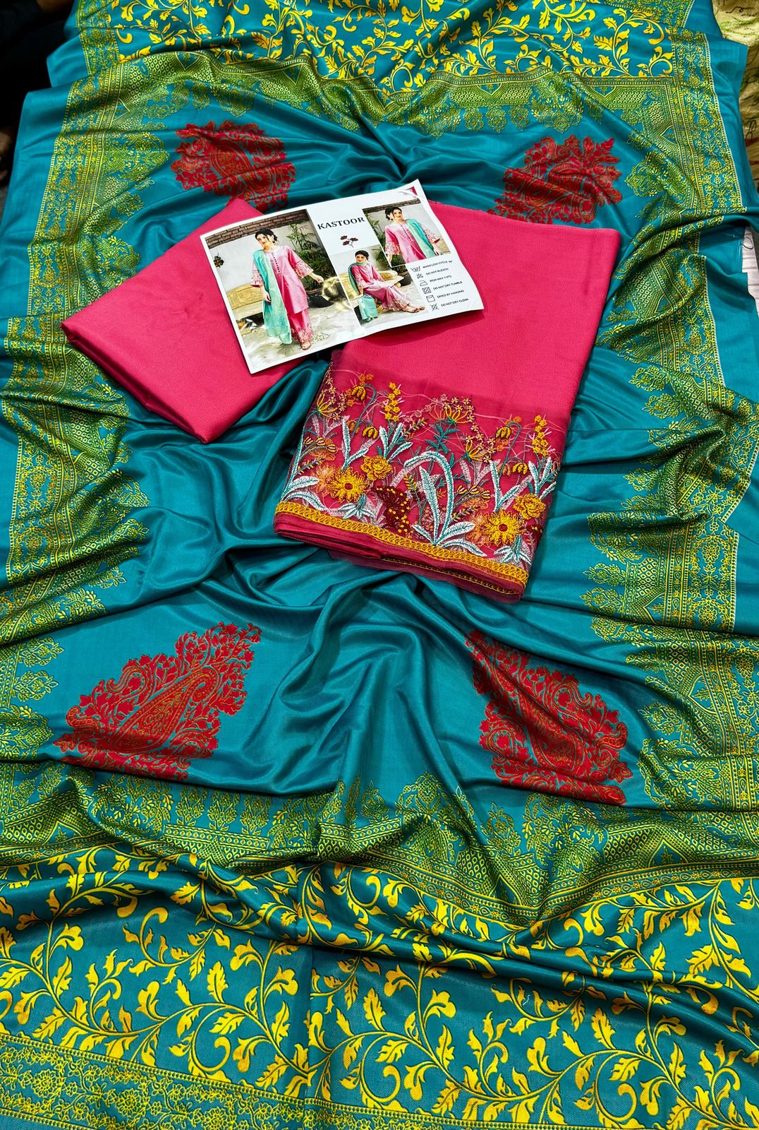 AISLING – Elegant 3-Piece Embroidered Lawn Suit