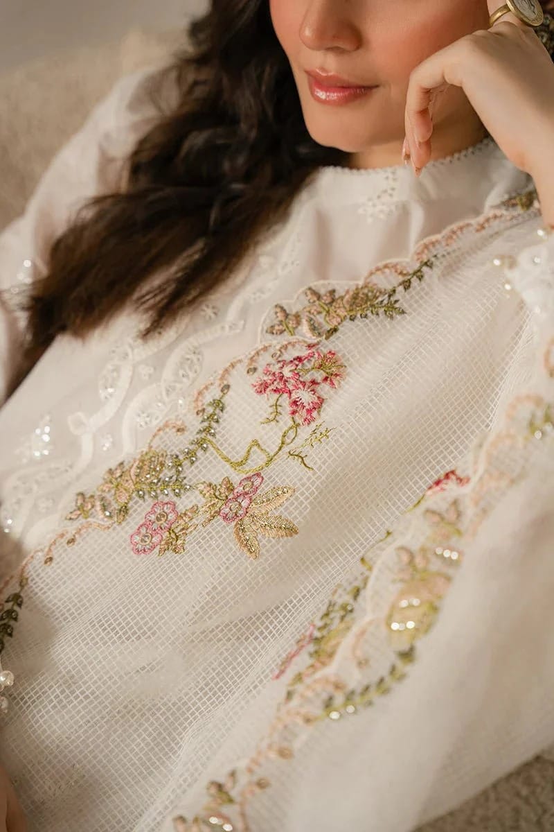 CROSS STITCH – Elegant 3-Piece Embroidered Lawn Suit