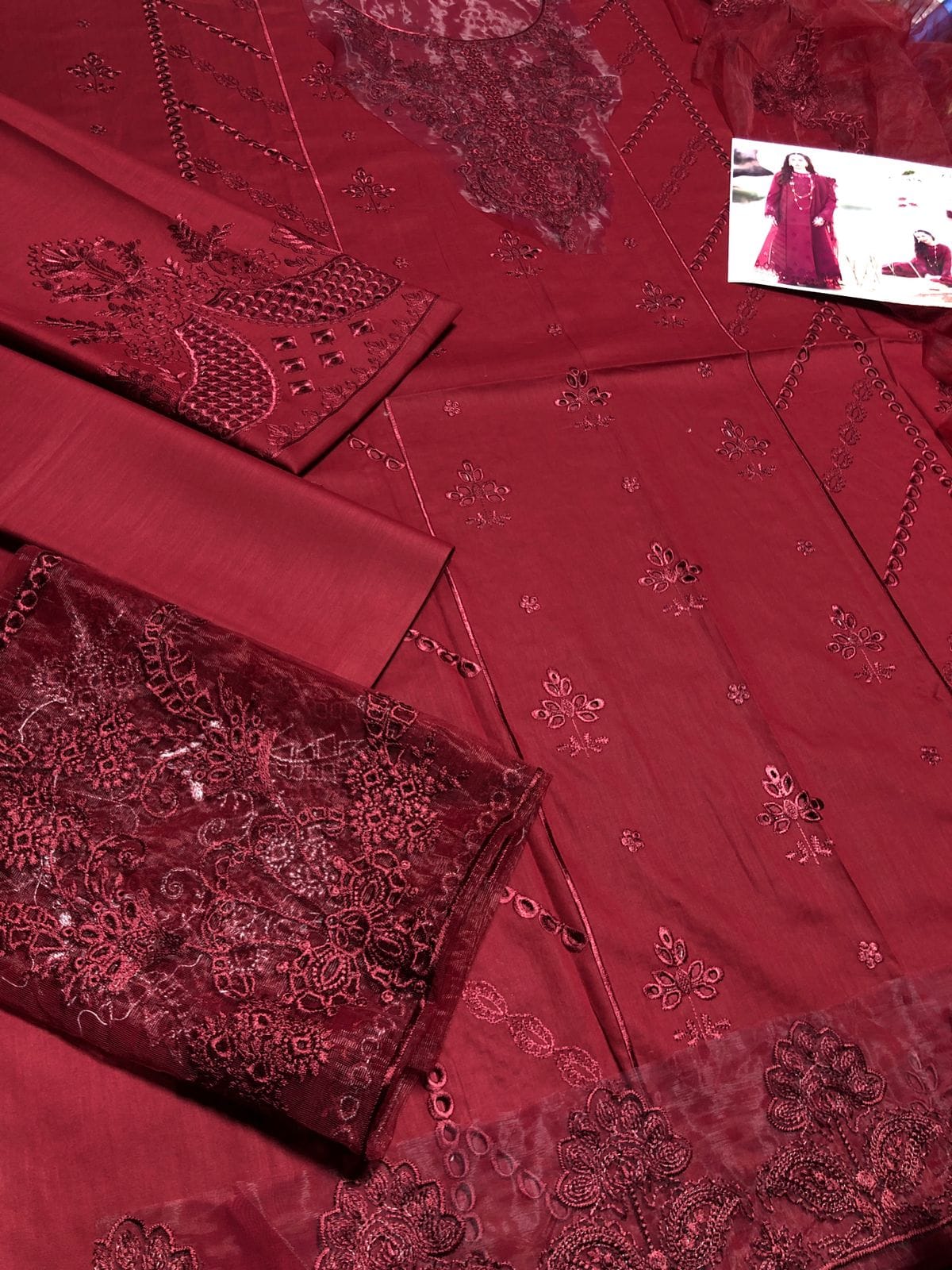 QALAMKAR (PREMIUM LAWN) – Elegant Lawn Collection