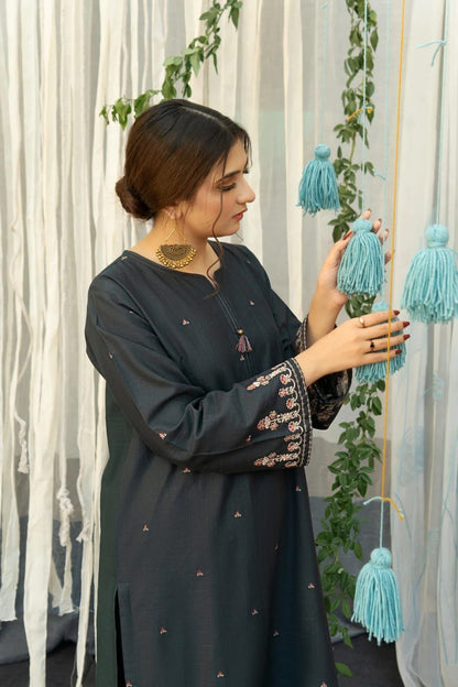 URGE (LAWN) – 3 Piece Embroidered Suit