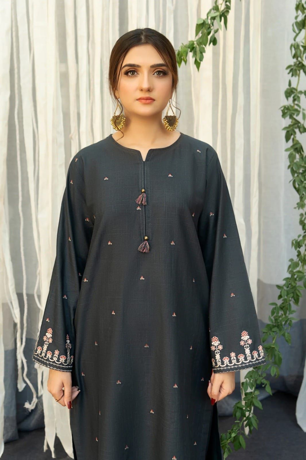 URGE (LAWN) – 3 Piece Embroidered Suit