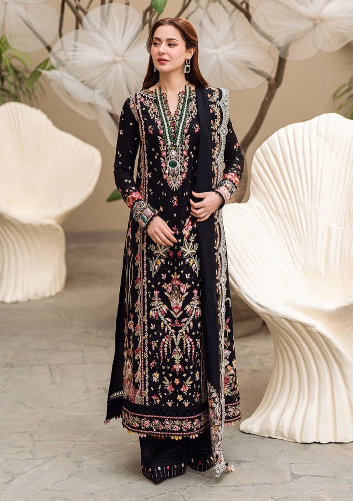 QALAMKAR – Premium 3-Piece Embroidered Lawn Suit