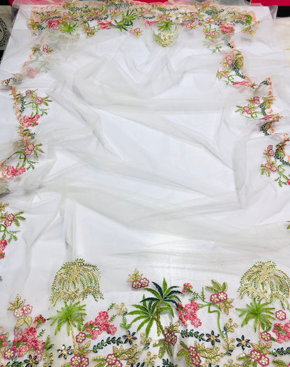 CROSS STITCH – Elegant 3-Piece Embroidered Lawn Suit
