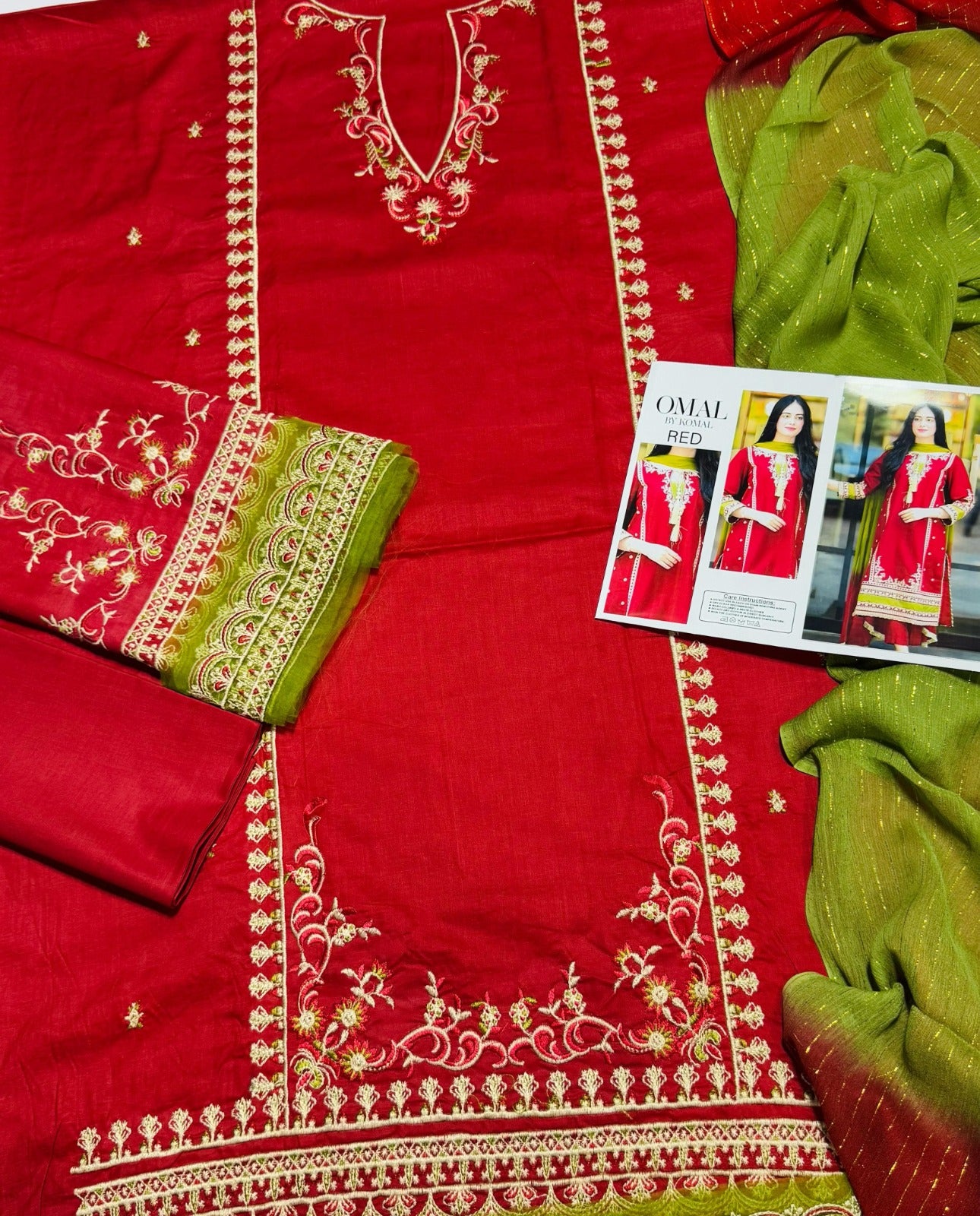 OMAL BY KOMAL (LAWN) – Elegant Lawn Collection