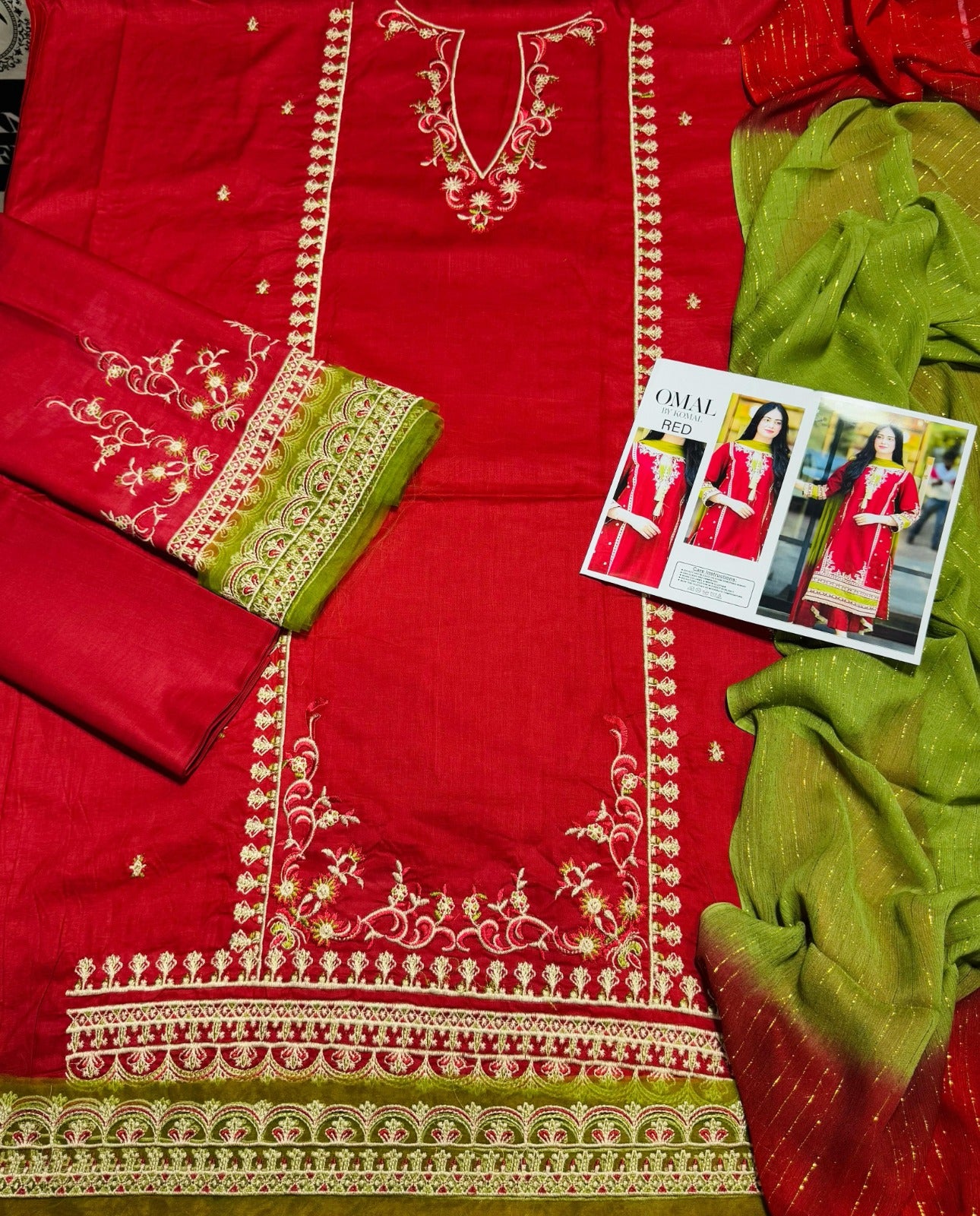 OMAL BY KOMAL (LAWN) – Elegant Lawn Collection