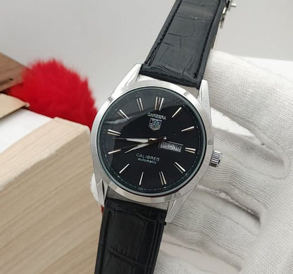 Carrera Calibre 5 – Luxury Swiss Watch with Leather Strap